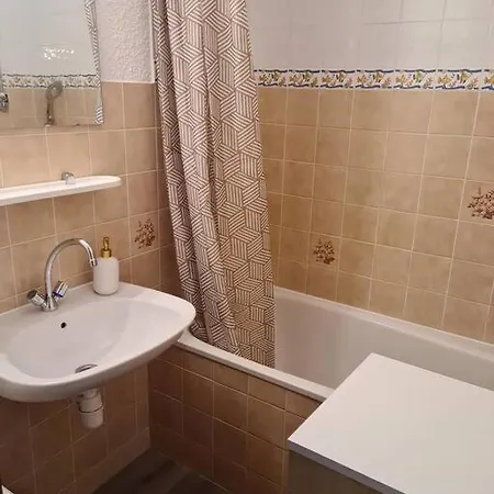 Lägenhet Studio A 2 Pas Des Pistes Saint-Jean-dʼAulps